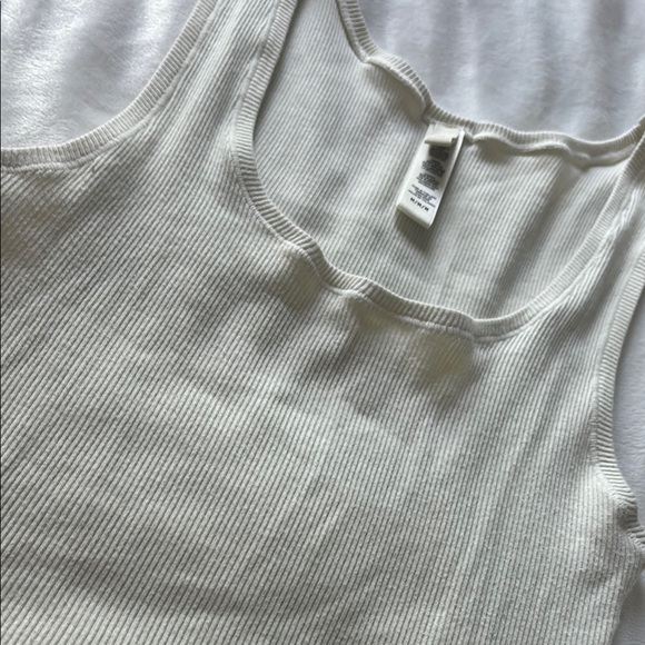 Skims White Ribbed Tank Top - Picture 2 of 3